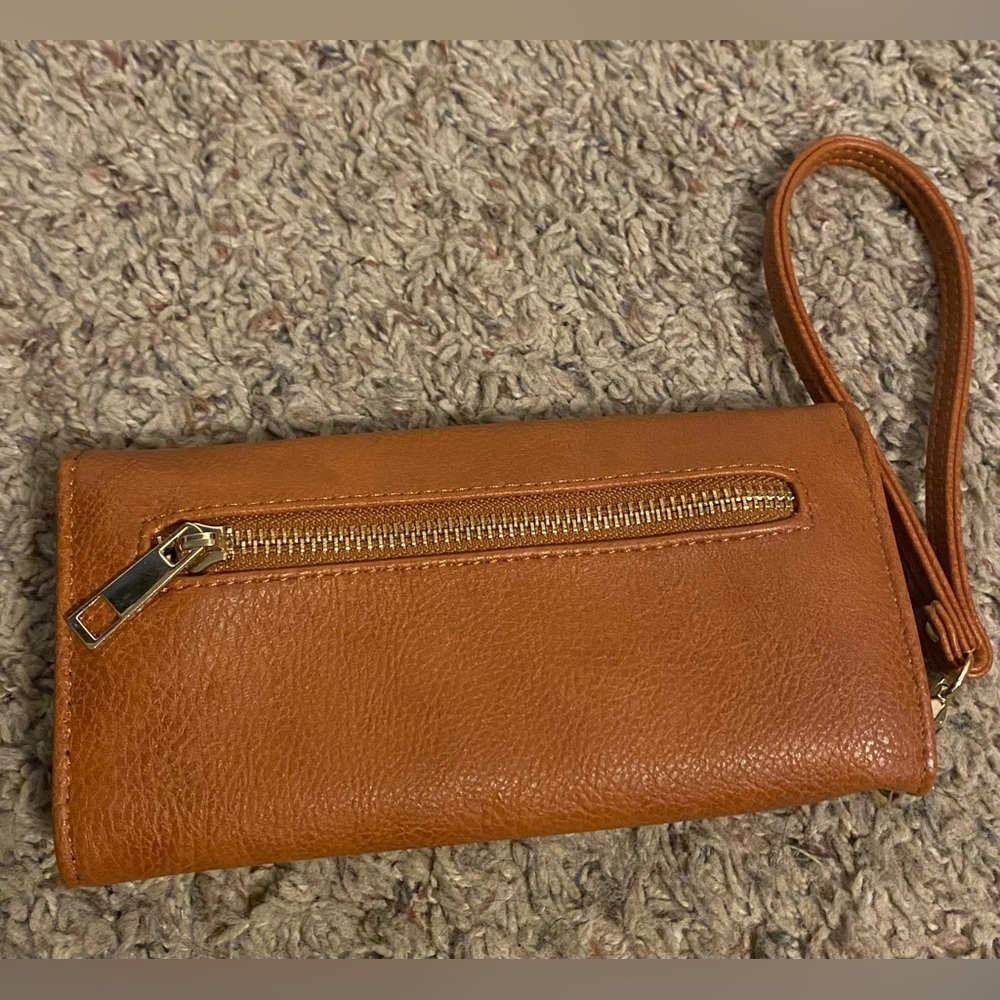 MFK Collection Wallet - Picture 4 of 5